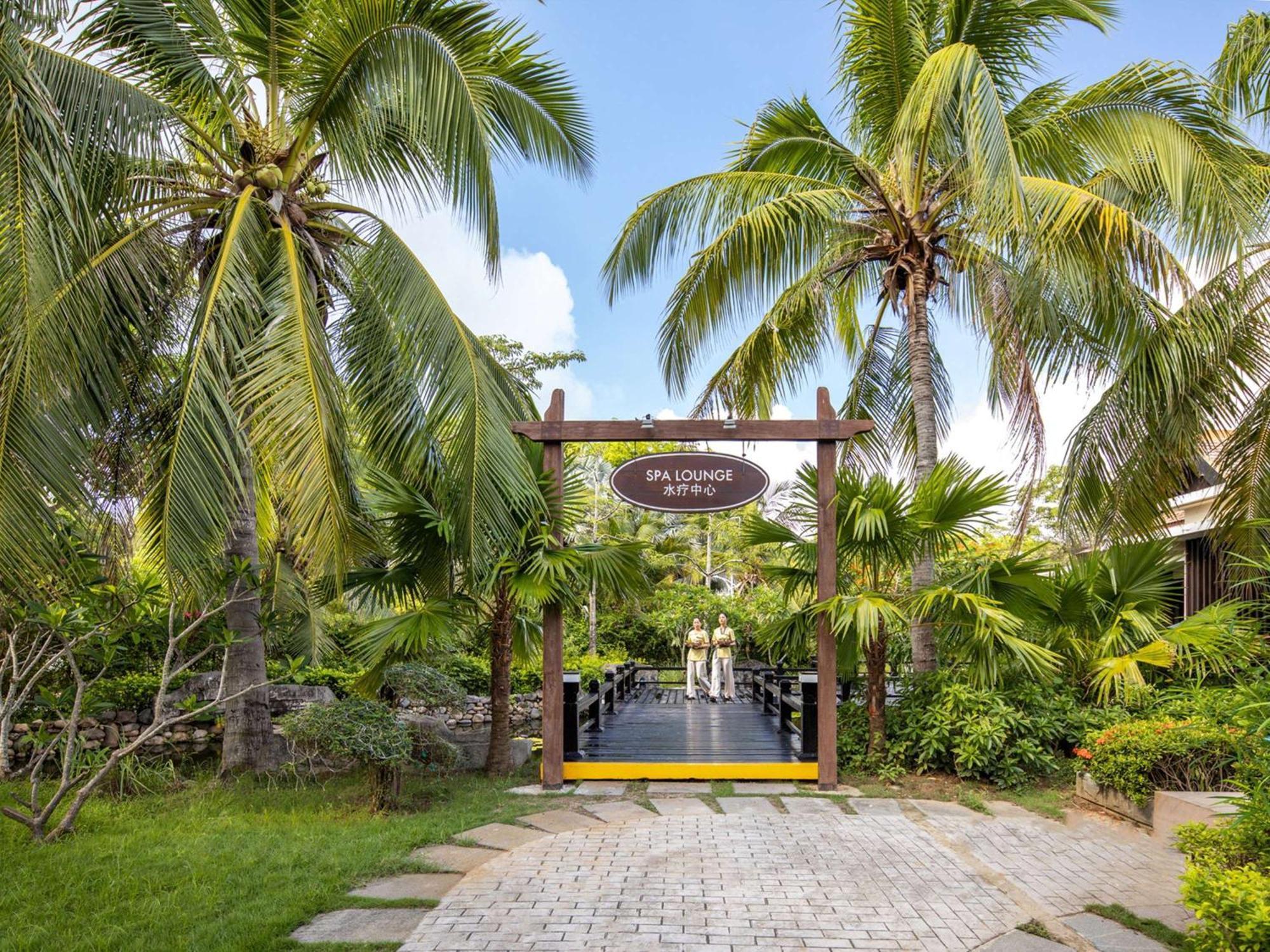 Pullman Sanya Yalong Bay Villas & Resort Exterior photo